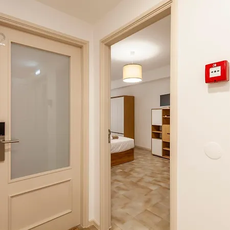 Rooms4you 1 In Historic Center Of Apartment