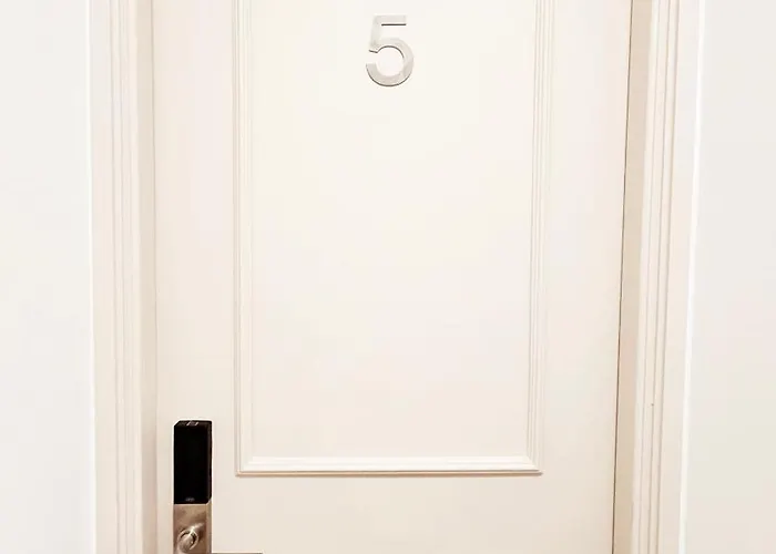 Rooms4you 1 In Historic Center Of Vendégház *